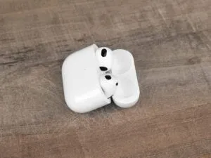 AirPods Pro 4: дата виходу навушників нового покоління від Apple